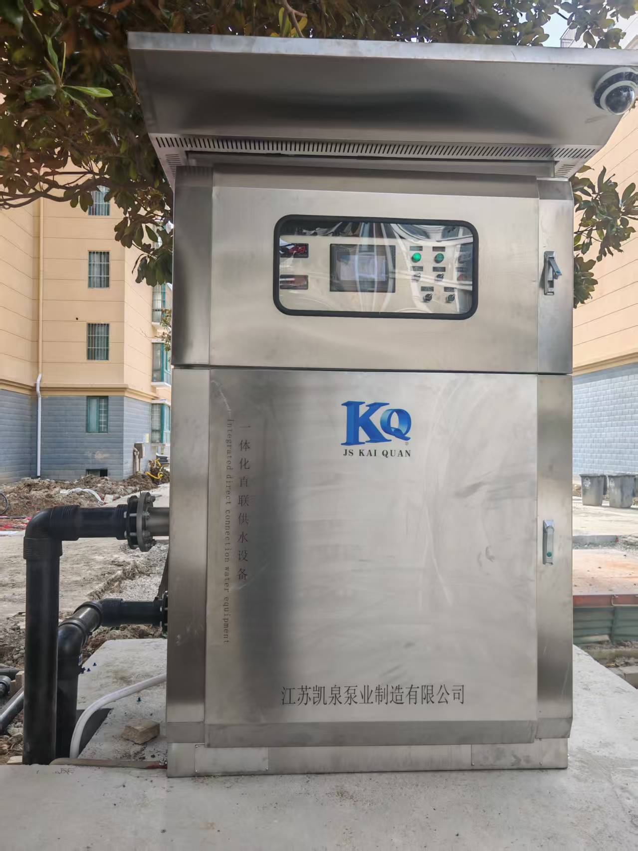 小区一体化直联供水设备项目安装现场
